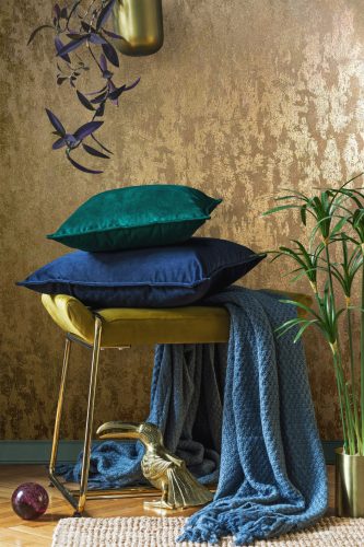 Arany színű fémes, enyhén antikolt modern vinyl tapéta