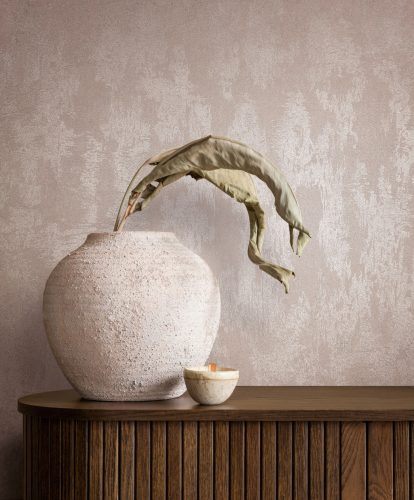 Enyhén mályvás pezsgő színű fémes, enyhén antikolt modern vinyl tapéta