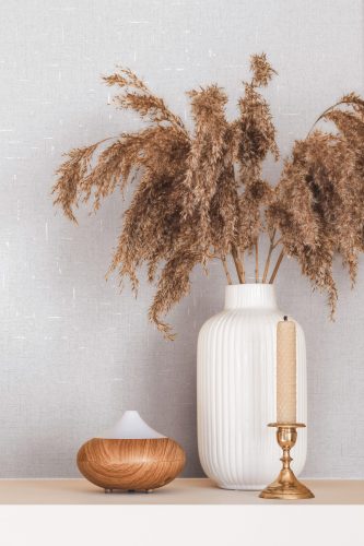 Hófehér alapon gyöngyház becsillanásos lenvászon hatású szövet struktúrájú vinyl tapéta