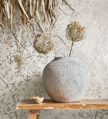 Barokk mintás romantikus indás vintage fémes bézs alapon pezsgő ezüst vinyl dekor tapéta