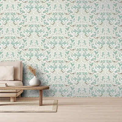 Bájos, tölgyfalevél mintás tapéta makkokkal és énekesrigókkal világos alapon zöld díszítéssel