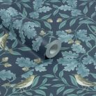 Bájos, tölgyfalevél mintás tapéta makkokkal és énekesrigókkal sötétkék alapon türkiz díszítéssel