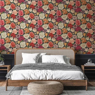 Élénk rózsa, szegfű, tulipán, bazsarózsa, boglárka mintás tapéta fekete alapszínnel