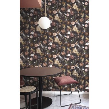   Sötét szürke alapon sokszínű virágos, madaras, papagájos vlies dekor tapéta