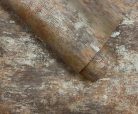 Antikolt felületű modern elegáns terrakotta barna és arany színű vlies tapéta 