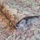 Sűrű levél mintás vlies tapéta rózsaszín színben kevéske halványzölddel enyhén akvarell hatással