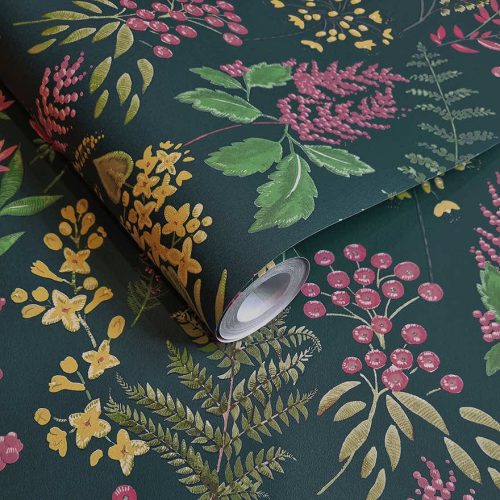 Vidéki stílusú színes virág mintás vlies tapéta sötétkék alapon