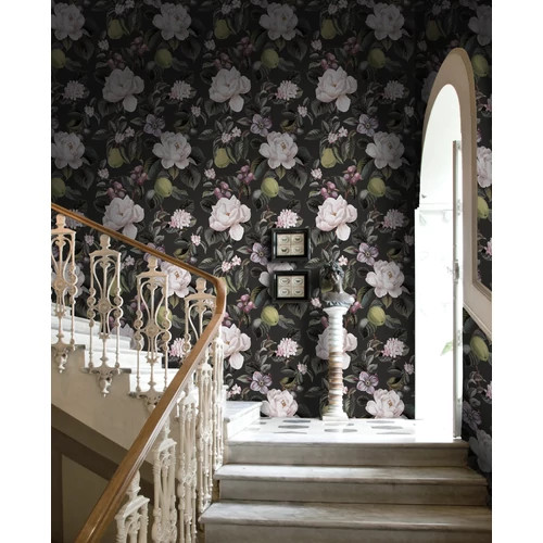 Fekete alapon virágos gyümölcsfa ág mintás tapéta romantikus stílusjegyekkel